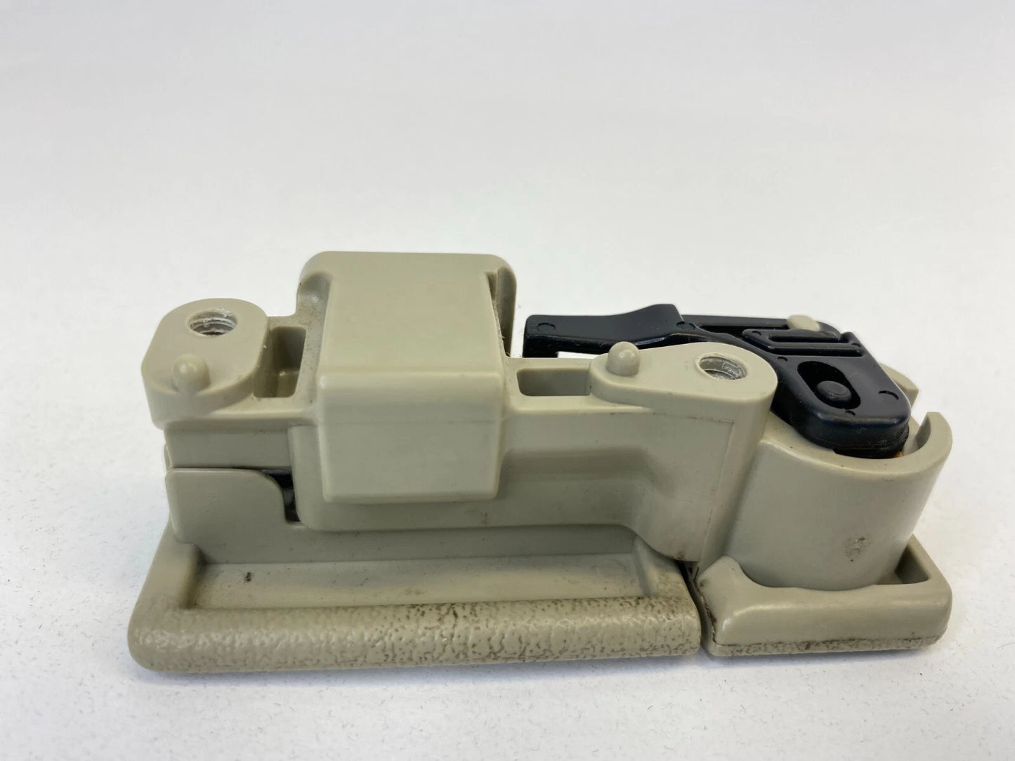 03 04 05 06 07 INFINITI G35 SEDAN GLOVE BOX LATCH HANDLE LOCK OEM