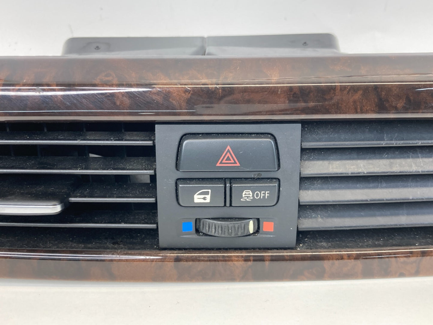 2009-2012 BMW 328i xDrive Dash Trim Molding Bezel w/ Air Vent 52850610