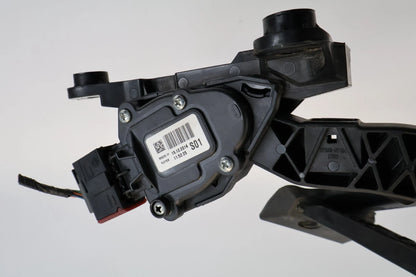 2011-2016 HYUNDAI ELANTRA ACCELERATOR GAS PEDAL SENSOR ASSY 32700-3XXX OEM