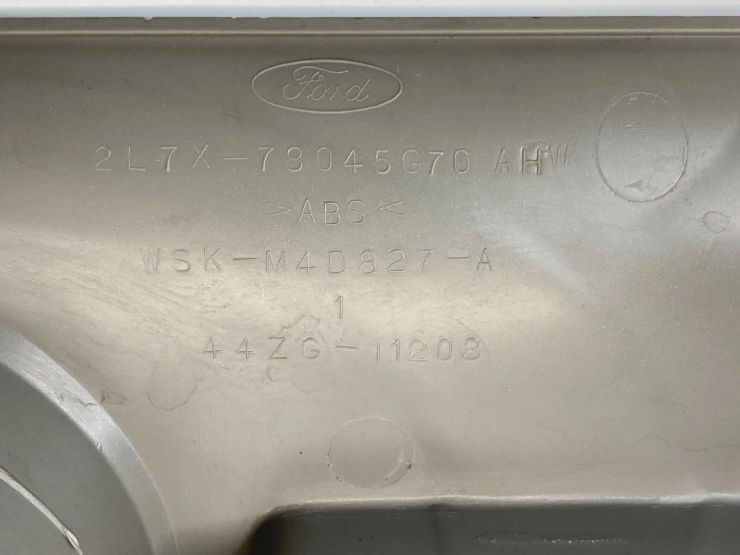 2003 2004 LINCOLN NAVIGATOR CENTER CONSOLE CUP HOLDER CUPHOLDER 2L7X-78045G70