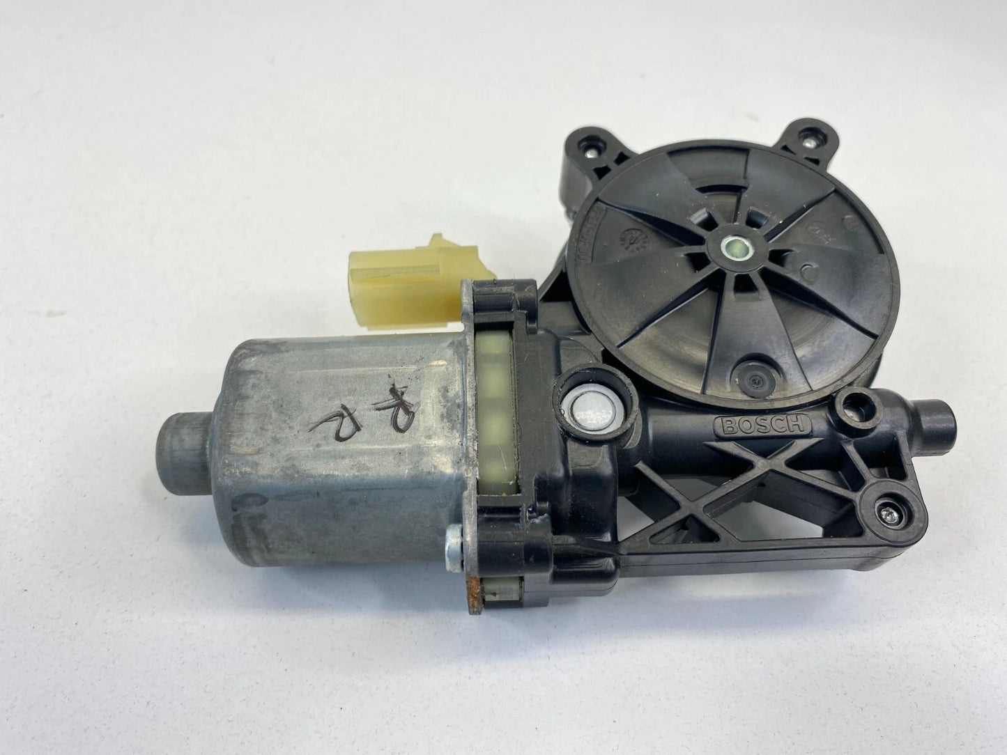 2014-2020 CHEVROLET IMPALA REAR RIGHT PASSENGER SIDE DOOR WINDOW MOTOR CM093420