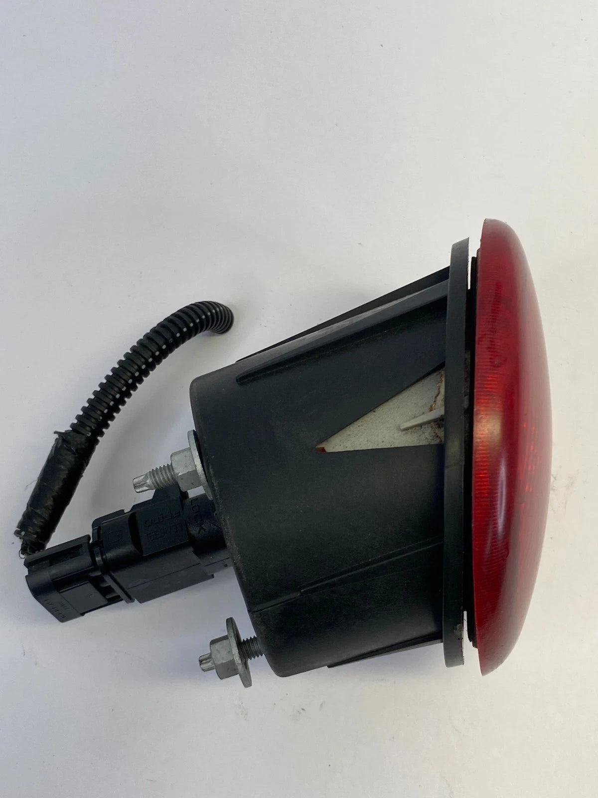 2006-2011 CHEVROLET HHR REAR UPPER LEFT DRIVER SIDE TAIL LIGHT TAILLIGHT LAMP