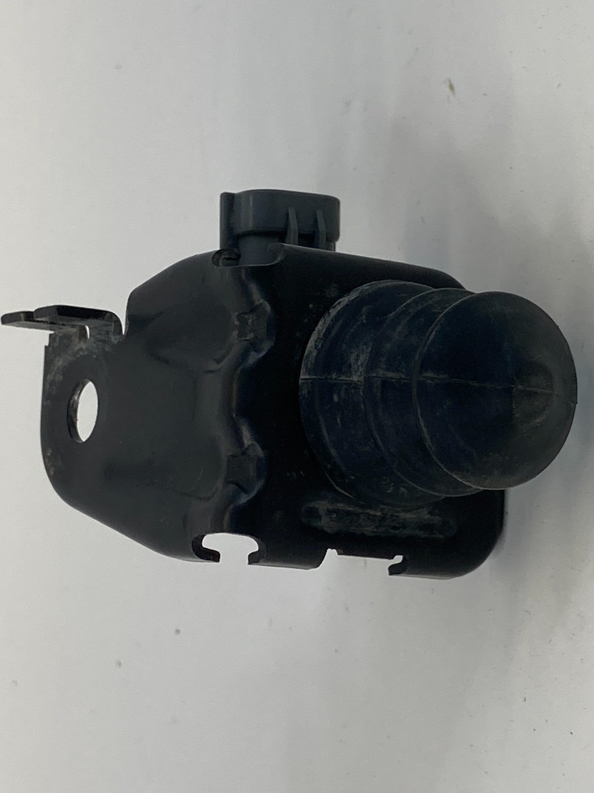 2011-2016 Ford F-250 Super Duty Perimeter Anti-Theft Hood Ajar Switch Assy OEM