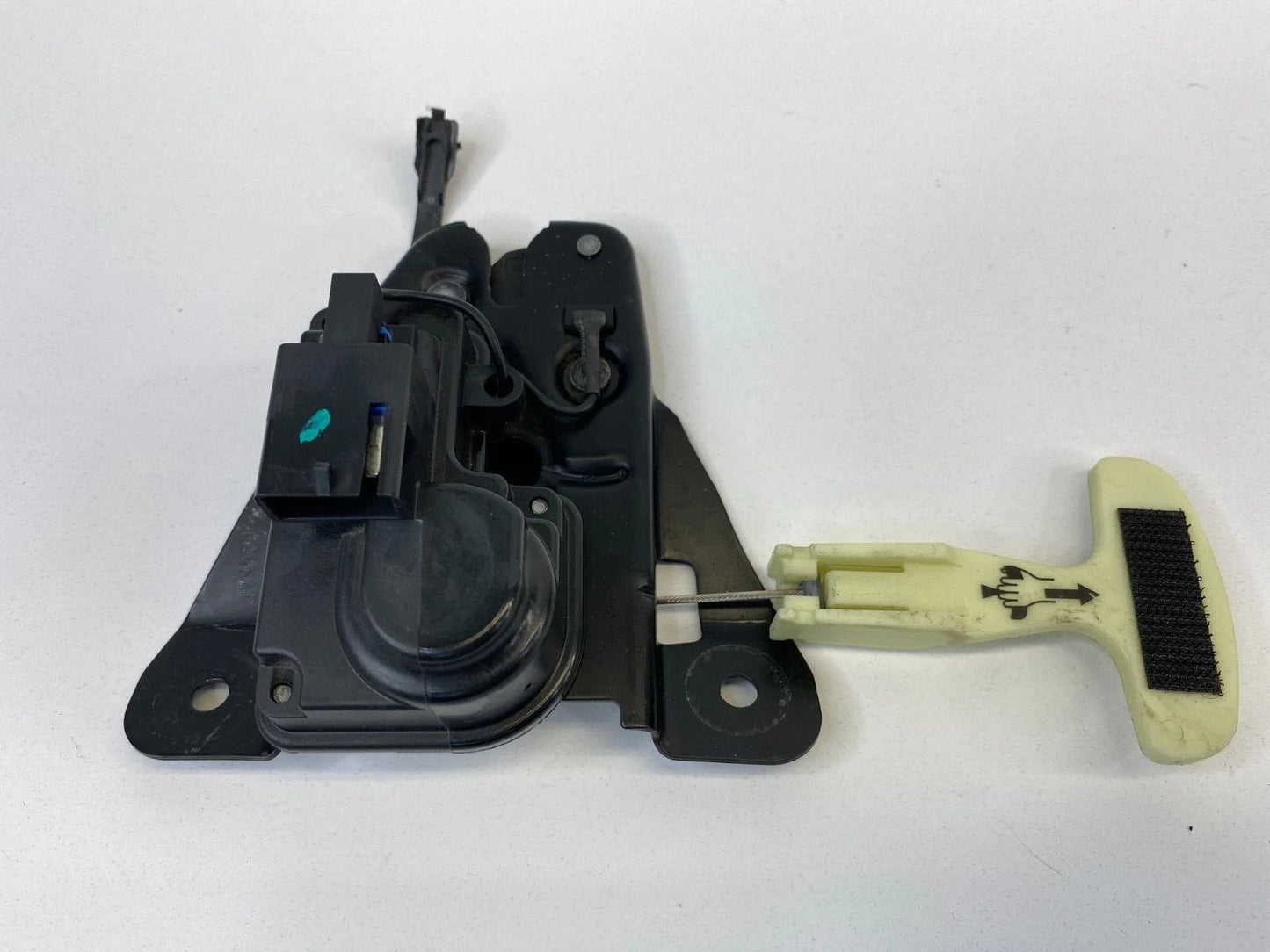 2006-2023 DODGE CHARGER SEDAN 4-DR REAR TRUNK DECK LID LOCK LATCH ACTUATOR OEM