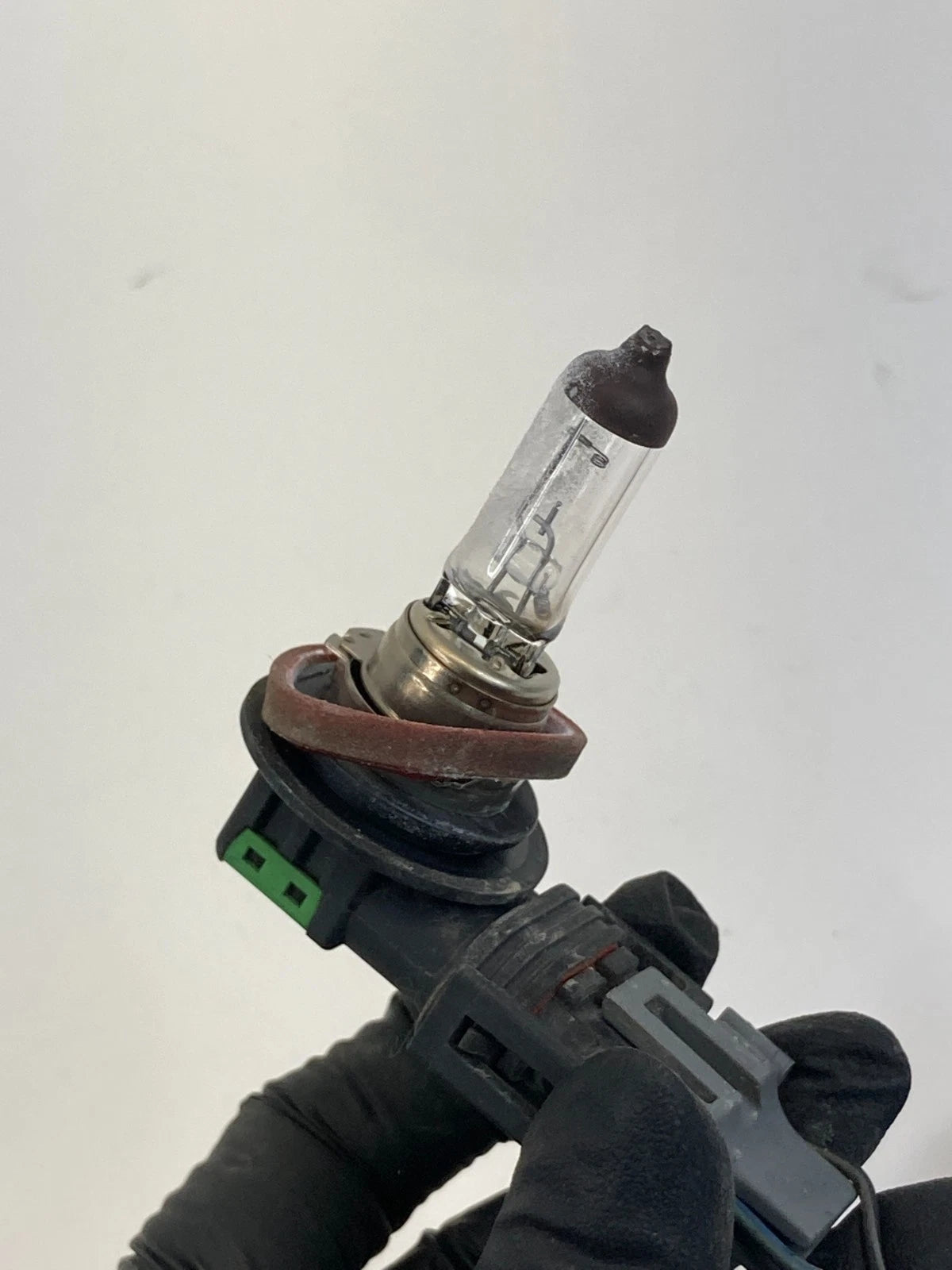 2007-2010 FORD EDGE FRONT RIGHT HEADLIGHT WIRE HARNESS CONNECTOR W/ SOCKET OEM