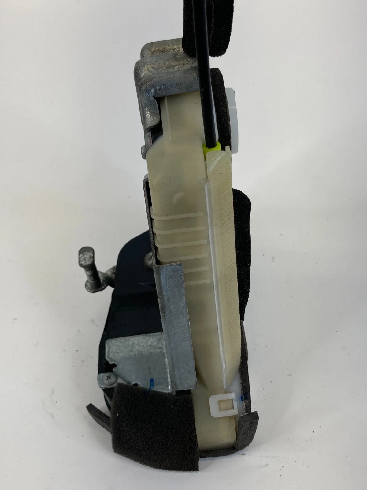 2010-2013 TOYOTA PRIUS REAR LEFT SIDE BACK DOOR LOCK LATCH ACTUATOR ASSY OEM