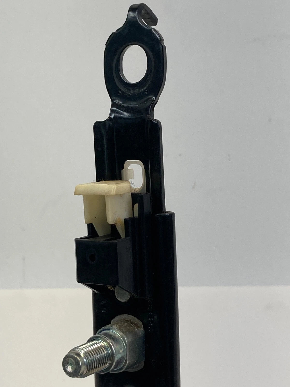 2007-2011 TOYOTA CAMRY SDN FRONT RIGHT PASSENGER SIDE SEAT BELT HEIGHT ADJUSTER