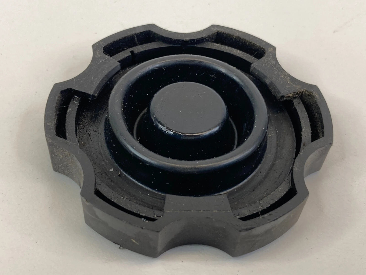 2005-2010 PONTIAC G6 BRAKE MASTER CYLINDER RESERVOIR BOTTLE CAP TOP LID OEM