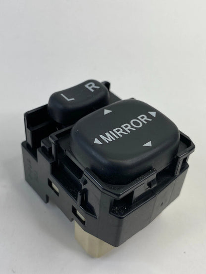 2003-2008 TOYOTA COROLLA MATRIX 04-10 SIENNA LEFT DRIVER MIRROR SWITCH 183574