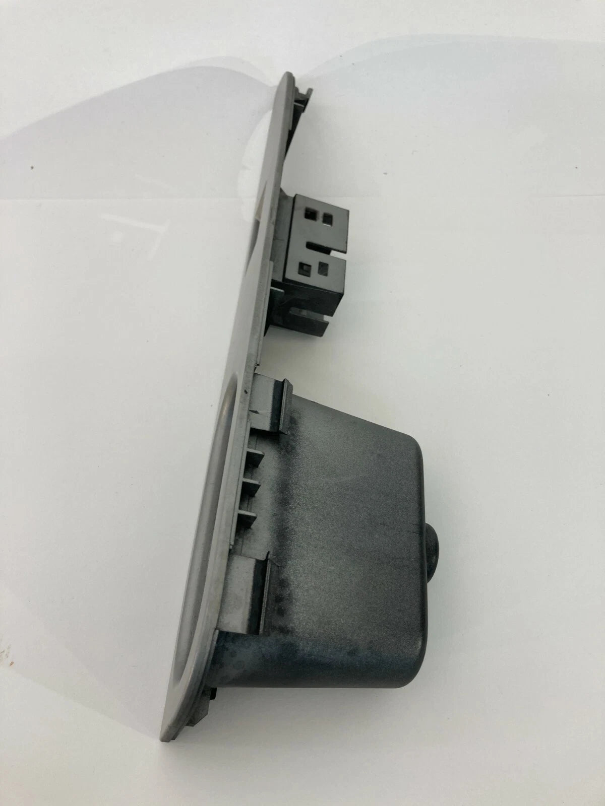 10-12 FORD FUSION REAR LEFT SIDE DOOR POWER WINDOW SWITCH BEZEL TRIM L0188058-AA