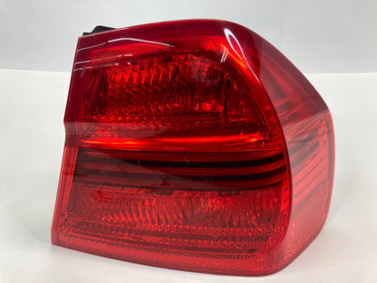 2006 BMW 330i Sedan Right Passenger Side Tail Light Outer Tail Lamp 716195625