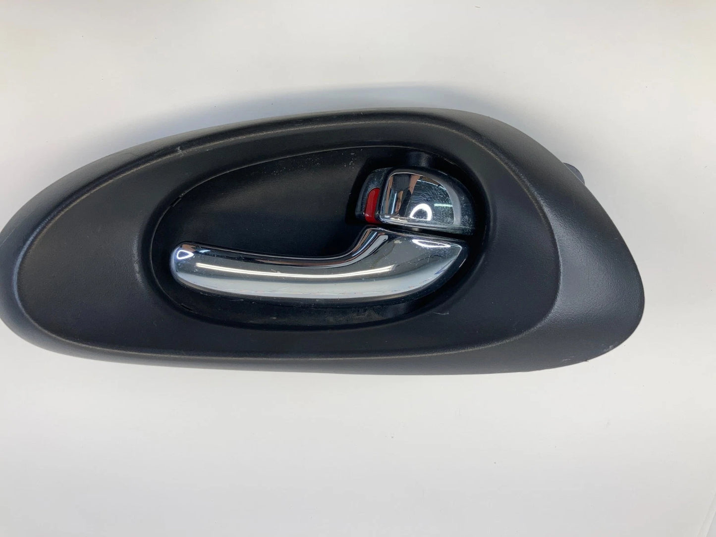 2002-2009 CHEVROLET TRAILBLAZER REAR RIGHT SIDE INTERIOR DOOR HANDLE 15214507