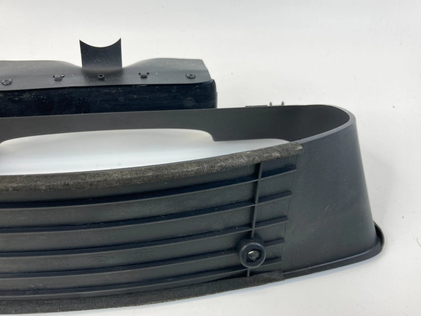 01-04 NISSAN PATHFINDER DASH PANEL CLUSTER SPEEDOMETER TRIM BEZEL 68240-4W300