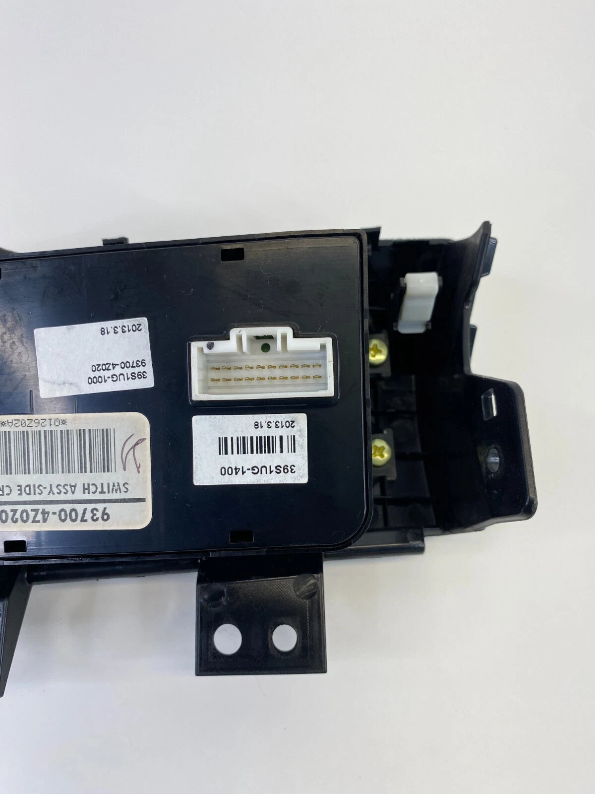 13-16 HYUNDAI SANTA FE ACTIVE ECO TRACTION CONTROL DIMMER SWITCH 93700-4Z020