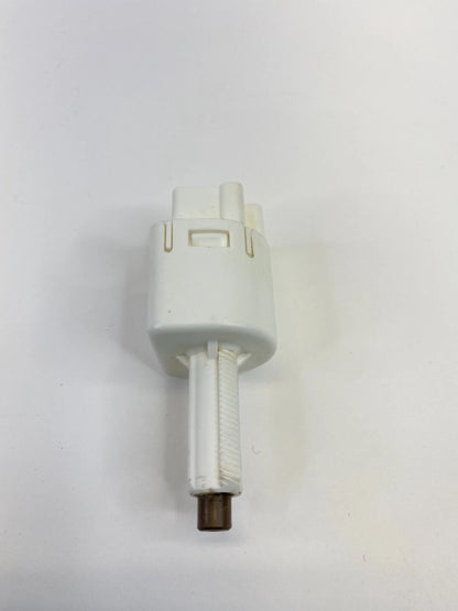 09-22 TOYOTA COROLLA 10-13 4RUNNER BRAKE PEDAL STOP LIGHT LAMP SENSOR SWITCH OEM
