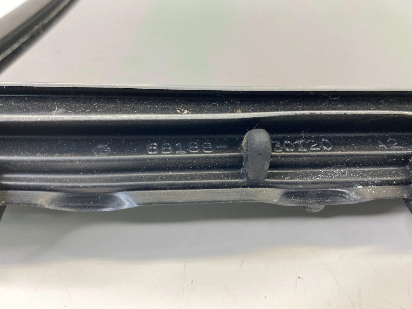 98-05 LEXUS GS300 GS400 REAR RIGHT DOOR VENT WINDOW GLASS QUARTER 68188-30120