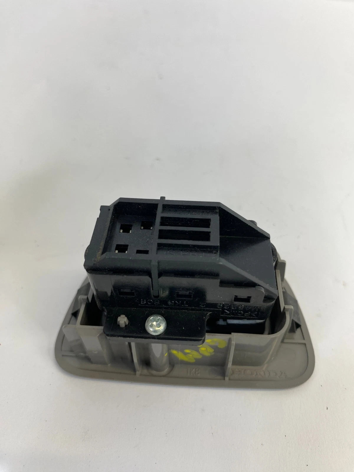 2011-2017 HONDA ODYSSEY REAR RIGHT SLIDING DOOR OPEN CLOSE CONTROL SWITCH
