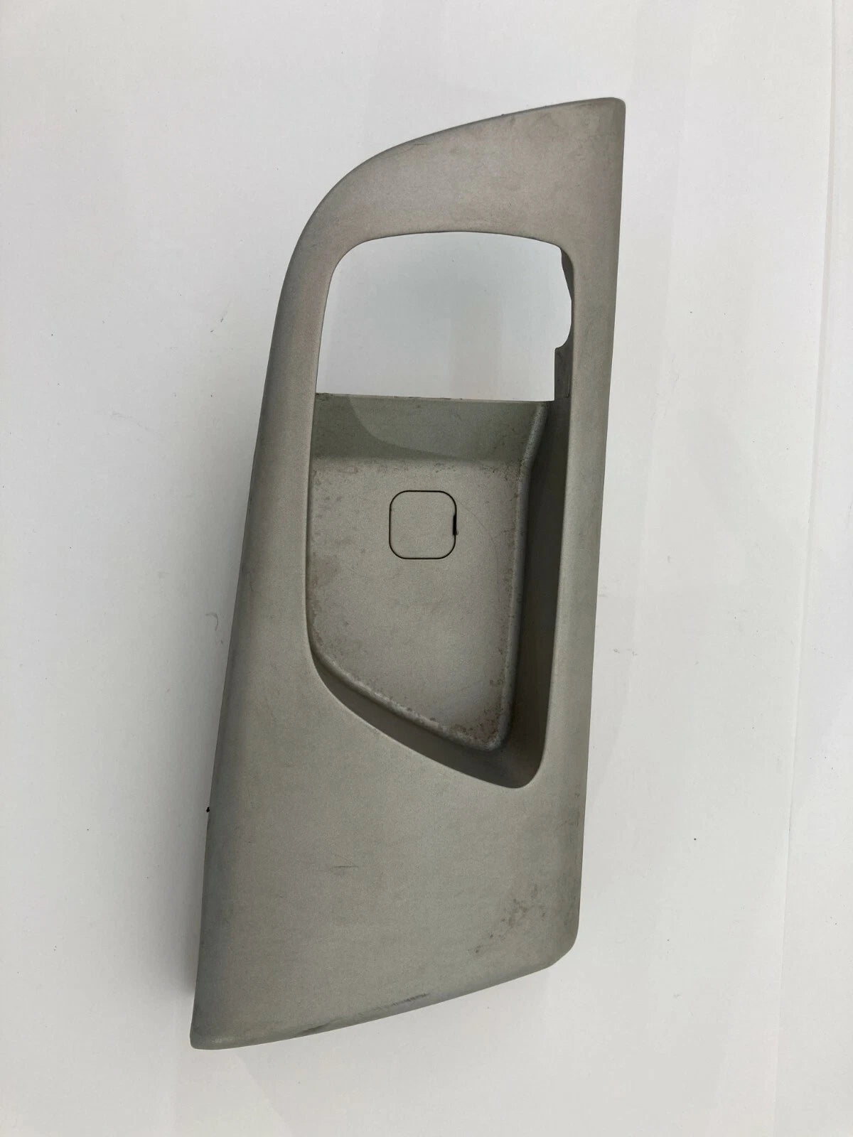 06-08 KIA OPTIMA REAR LEFT INTERIOR DOOR HANDLE COVER BEZEL TRIM 836112G000 OEM
