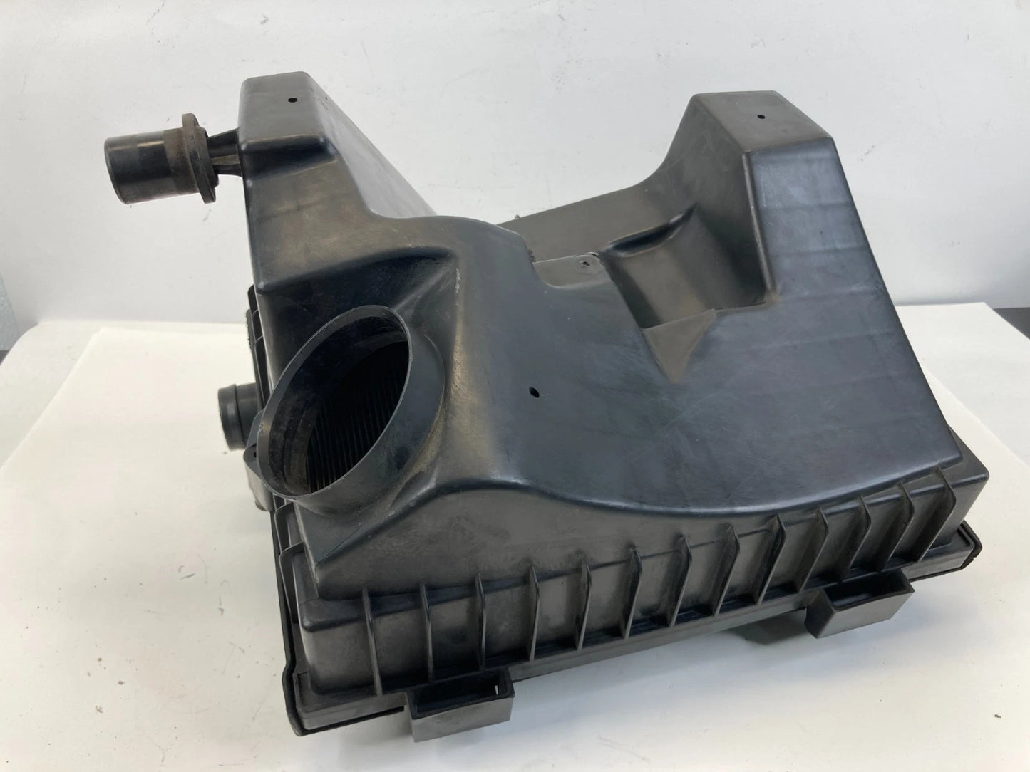 03-05 SAAB 9-3 2.0L FWD AT AIR INTAKE CLEANER FILTER BOX ASSEMBLY 12785072 OEM