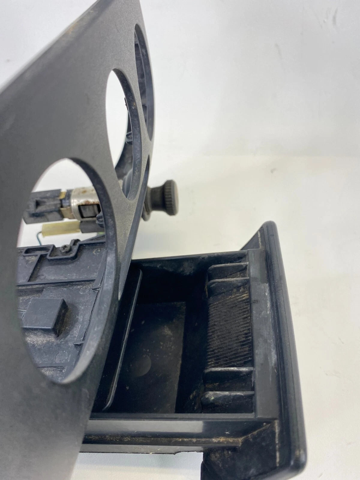2003-2005 KIA RIO DASH RADIO CLIMATE CONTROL BEZEL COVER TRIM ASH TRAY OEM