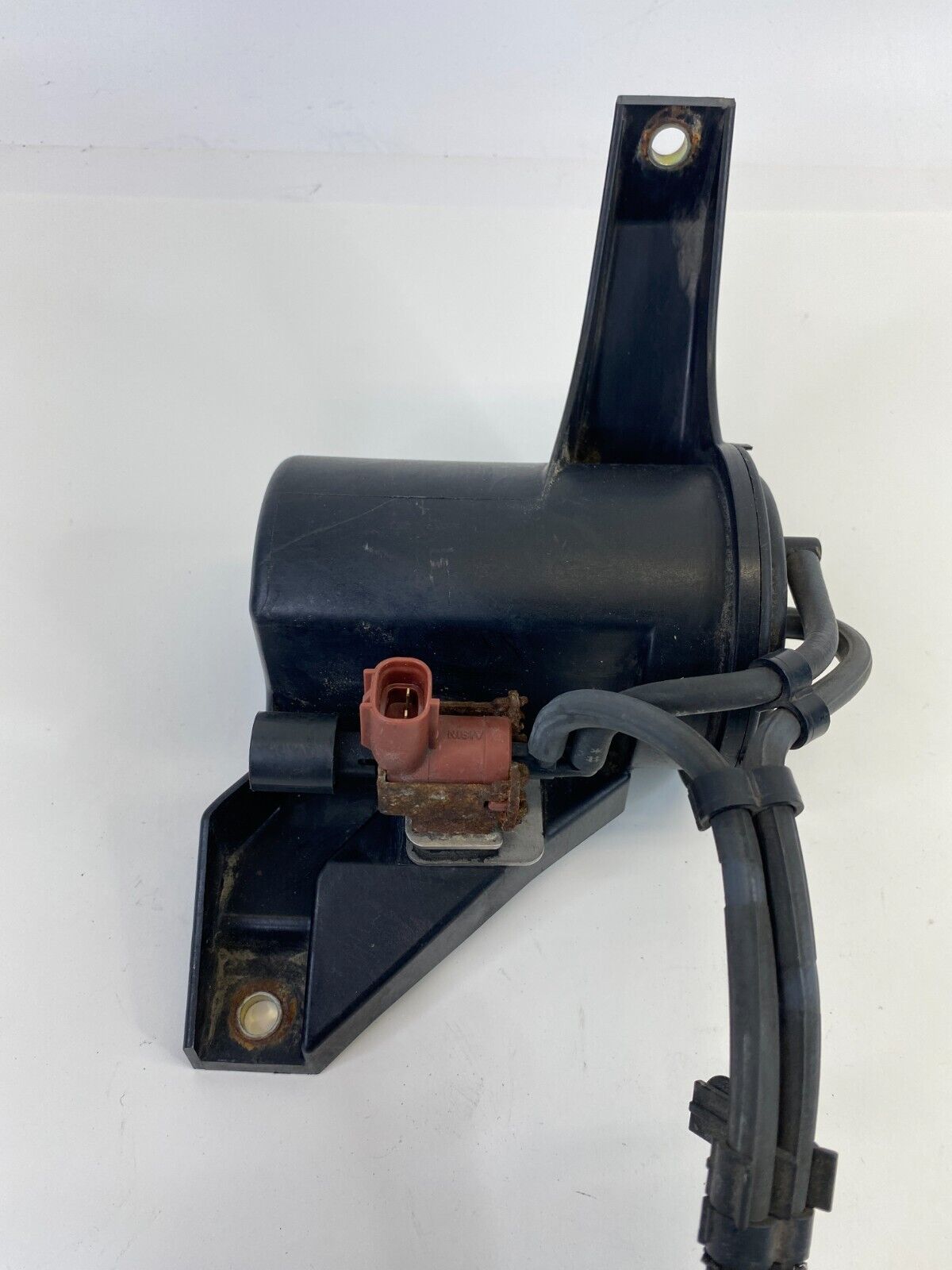 2002-2006 Suzuki XL-7 Vacuum Purge Solenoid Fuel Valve Vapor Canister OEM