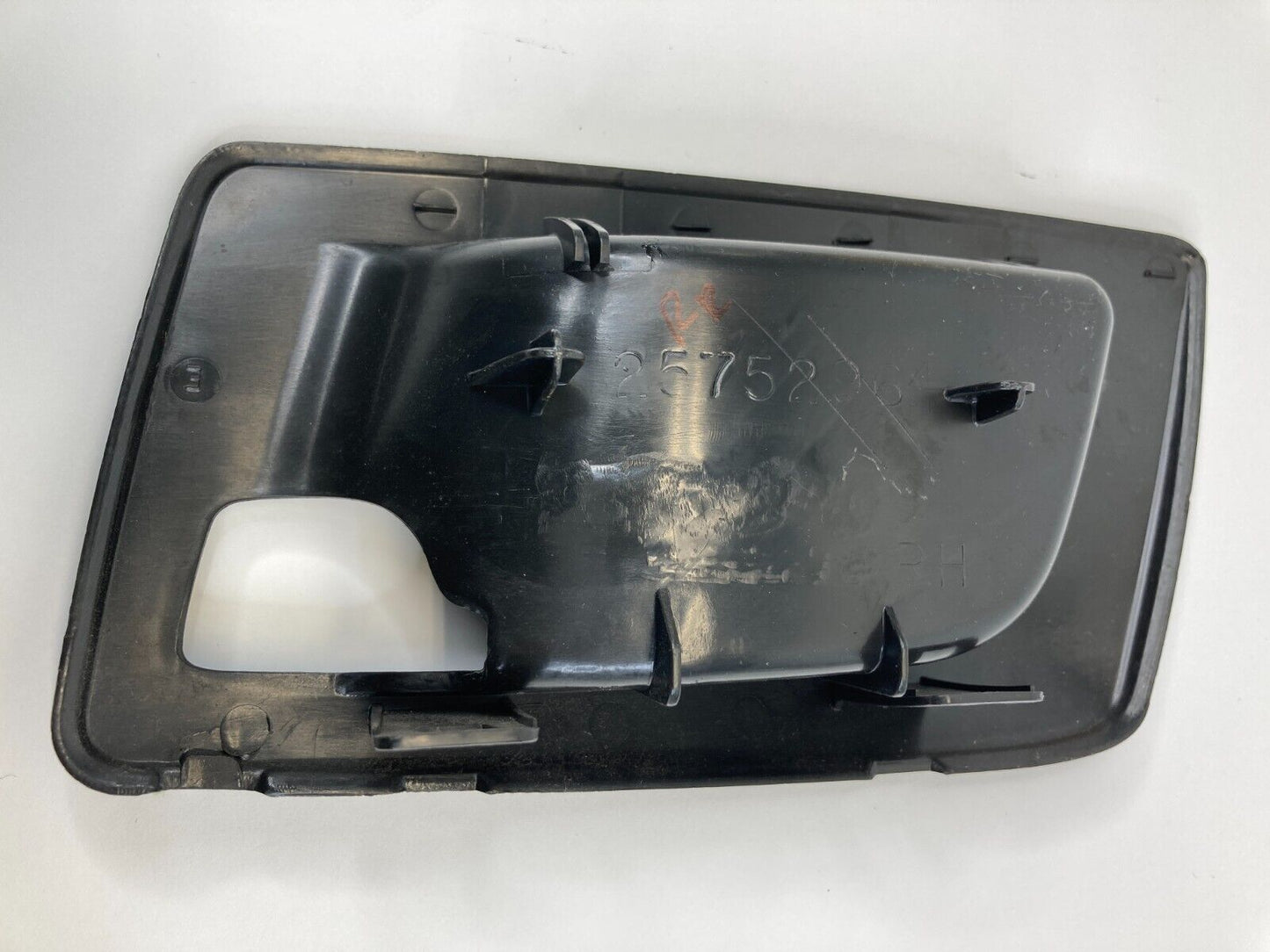 03-07 Cadillac CTS Rear Right Side Interior Door Handle Bezel Trim 25752964 OEM