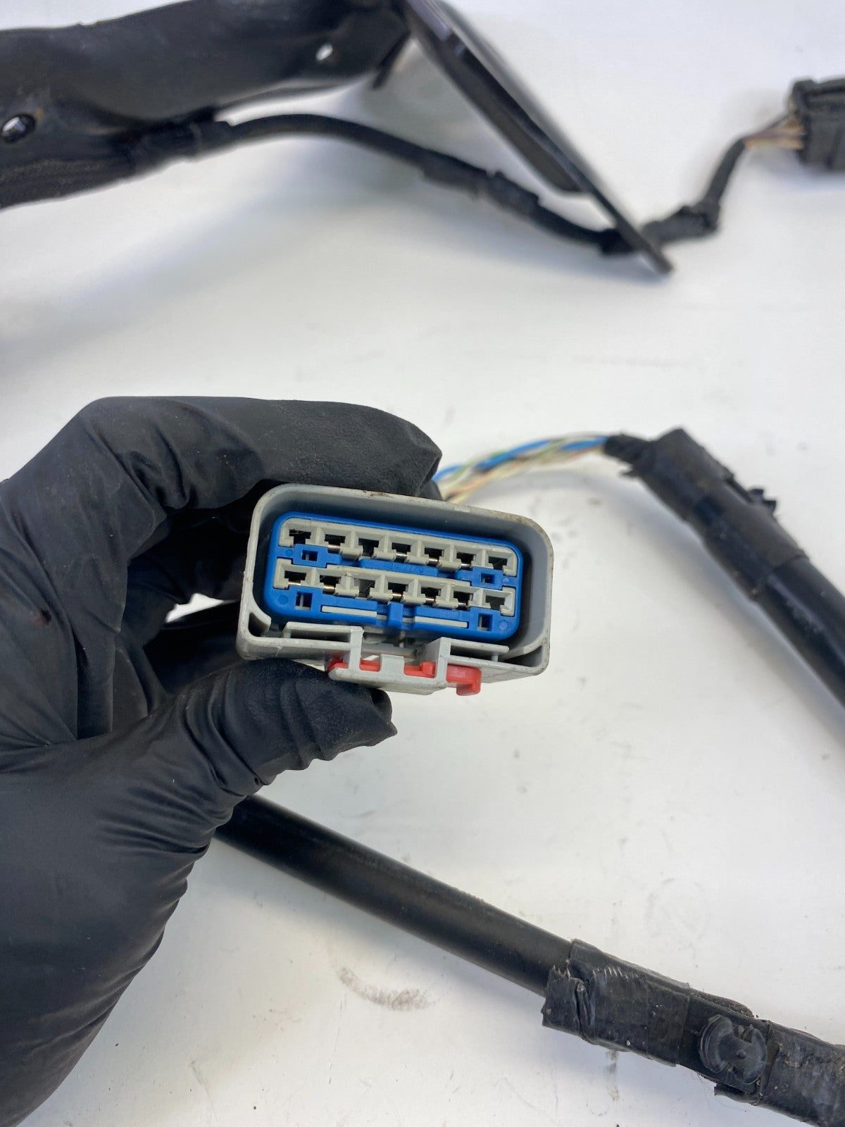 10 11 Chrysler Town & Country Right Sliding Door Wire Track Harness P68078886AB