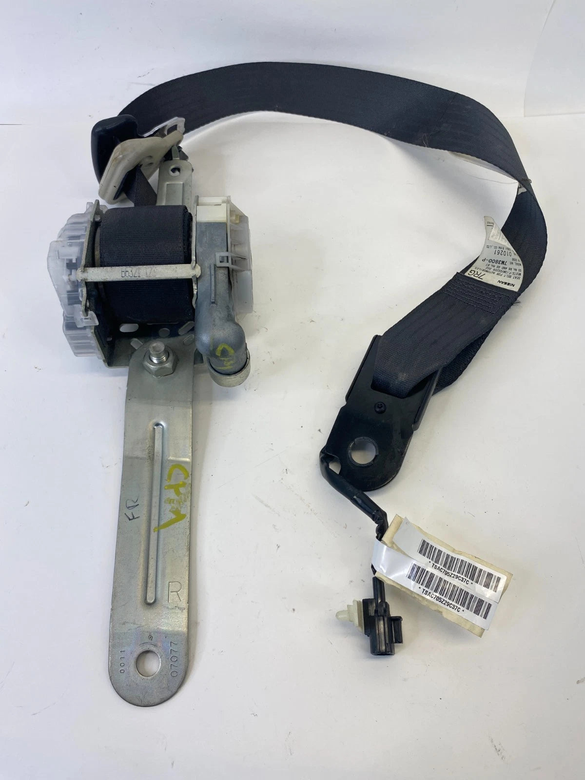 2005 2006 INFINITI G35 SEDAN FRONT RIGHT SIDE SEAT BELT RETRACTOR 7M3800-P OEM