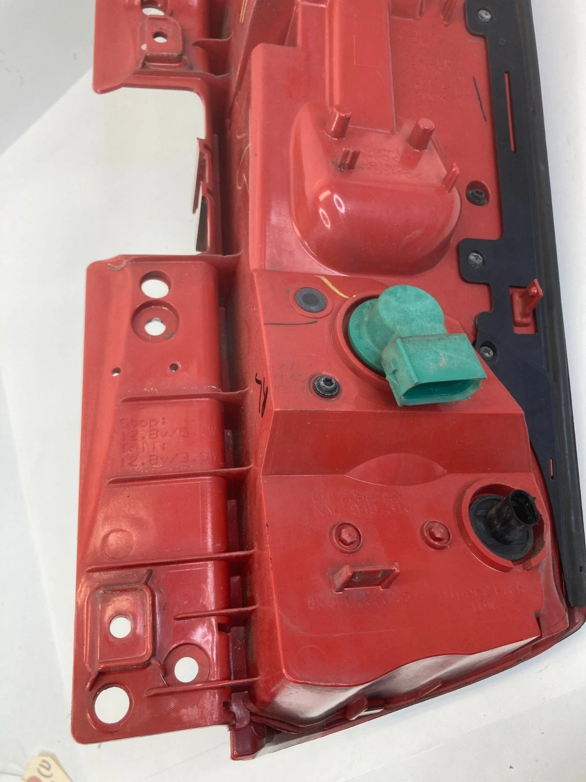 2010-2016 CADILLAC SRX REAR LEFT DRIVER TAIL LIGHT BRAKE LAMP LED 20882926 OEM