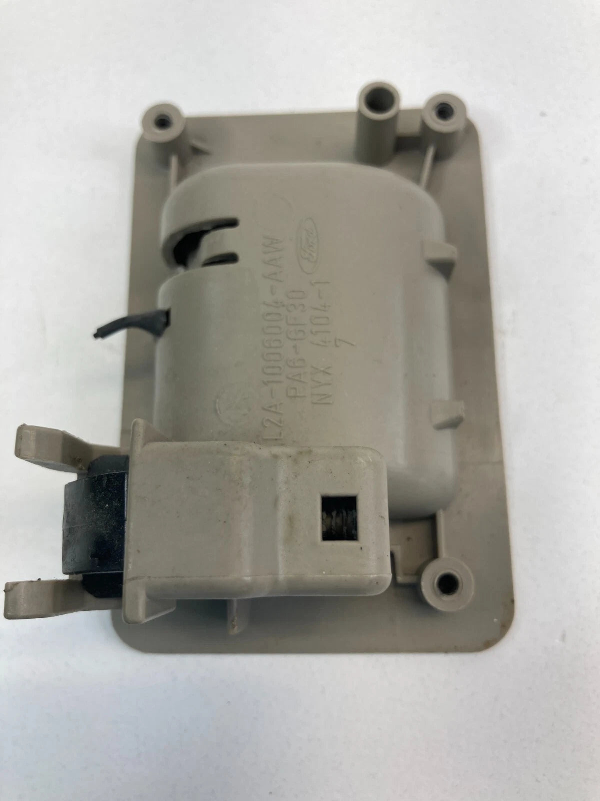 2008-2012 FORD ESCAPE GLOVE BOX DOOR HANDLE LATCH LOCK OEM YL2A-1006004-AAW