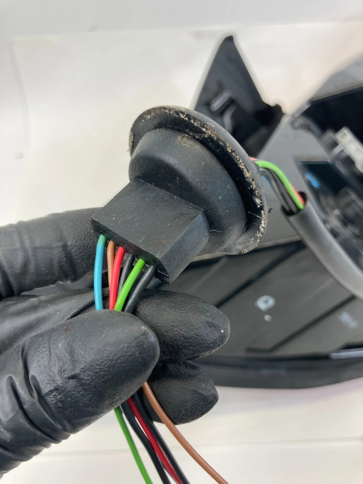 13-15 CHEVROLET CAPTIVA SPORT REAR LEFT SIDE TAIL LIGHT TAILLIGHT LAMP ASSY OEM