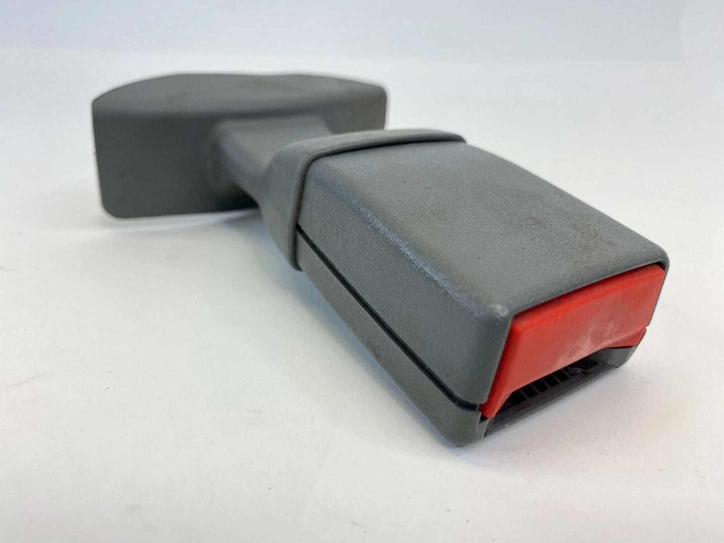 08-10 CHRYSLER TOWN & COUNTRY FRONT RIGHT PASSENGER SIDE SEAT BELT BUCKLE END