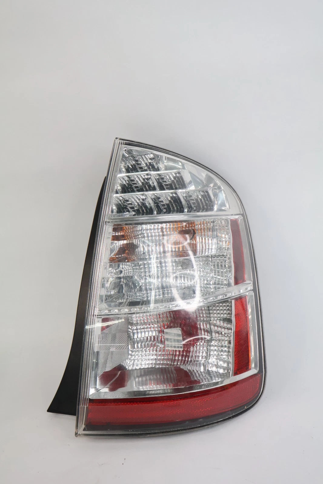 2006-2009 TOYOTA PRIUS PASSENGER SIDE TAIL LIGHT TAILLIGHT LAMP ASSEMBLY OEM