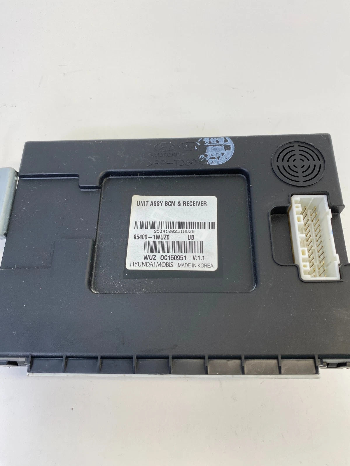 2015-2017 KIA RIO 1.6L L4 A/T BODY CONTROL MODULE UNIT BCM 95400-1WUZ0 OEM