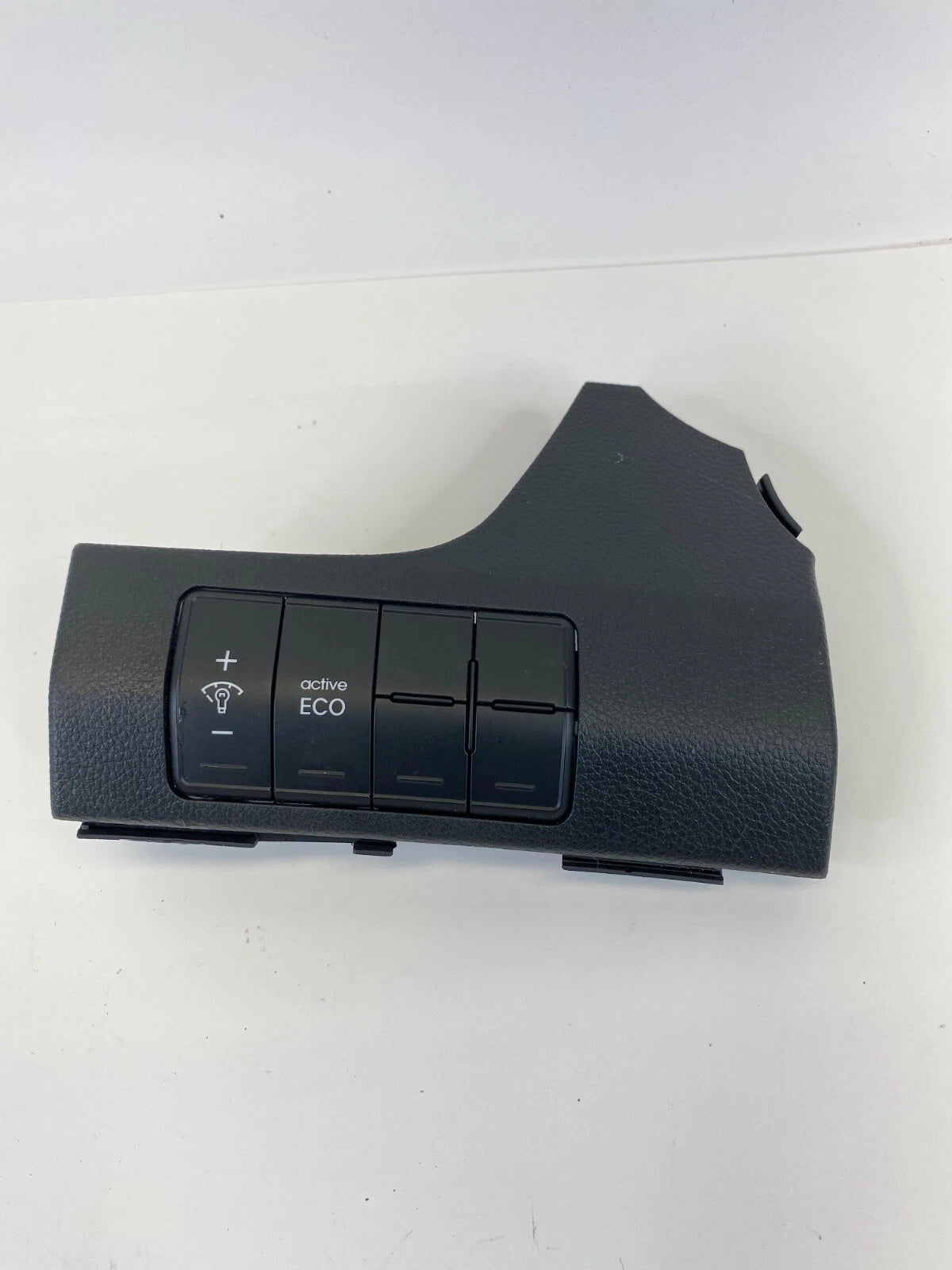 2013-2017 HYUNDAI ELANTRA GT DASH ECO TRACTION BUTTON SWITCH WITH PANEL OEM