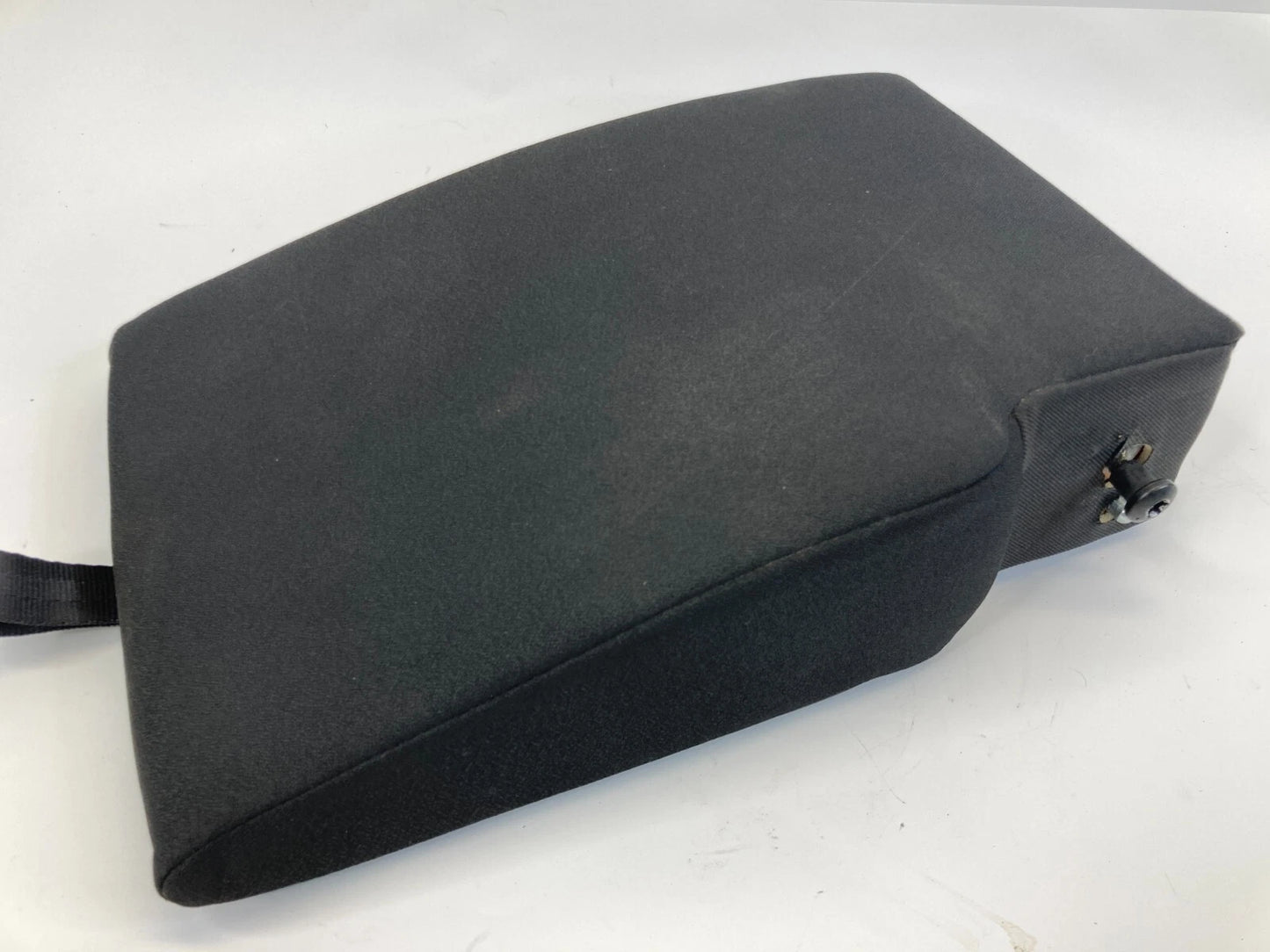 2010-2017 CHEVROLET CHEVY EQUINOX REAR 2ND ROW SEAT CUP HOLDER ARMREST OEM