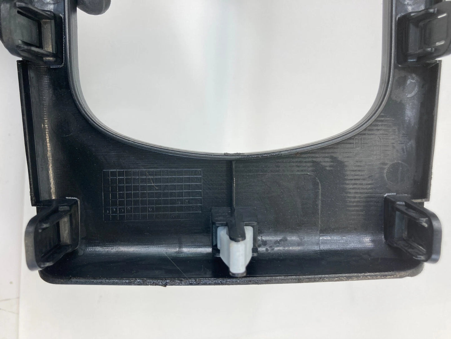 2001-2005 HONDA CIVIC CENTER CONSOLE A/T SHIFT SHIFTER TRIM BEZEL 77295-S5AY OEM