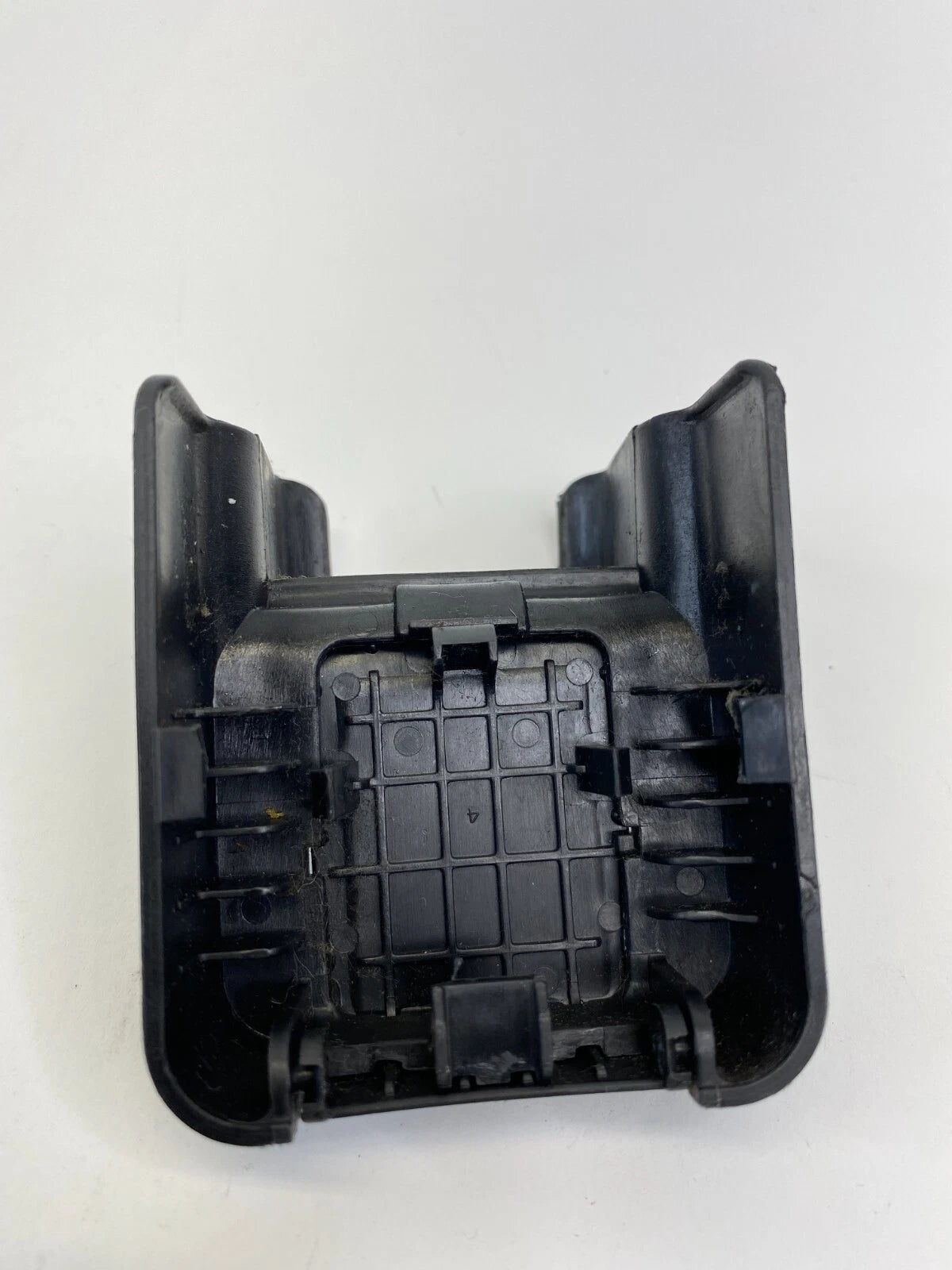 2011-2014 HYUNDAI SONATA SEAT TRACK FLOOR BOLT COVER TRIM END CAP BEZEL OEM