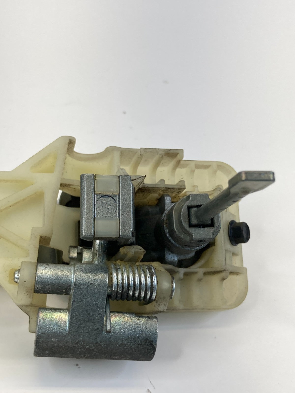 2006-2010 Hyundai Sonata Front Left Side Exterior Outside Door Handle Assy OEM