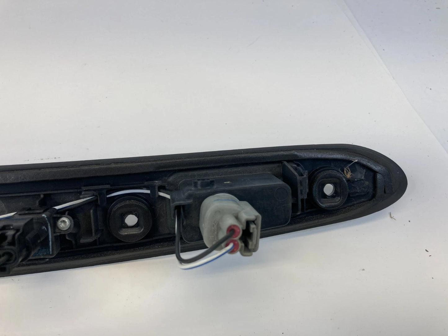 2015-2017 Chrysler 200 Rear Trunk Lid Molding License Plate Lamp w Camera OEM