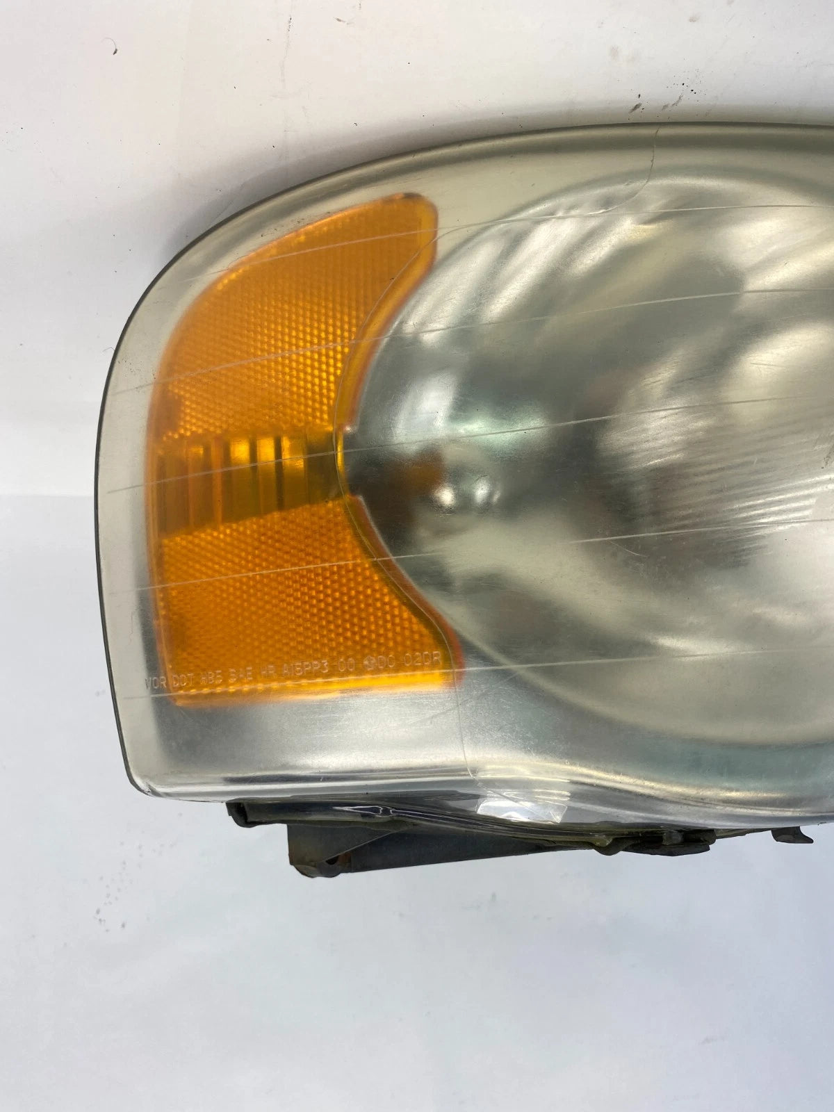 2003-2005 DODGE RAM 2500 RIGHT PASSENGER SIDE HEAD LIGHT LAMP 55077121AD OEM