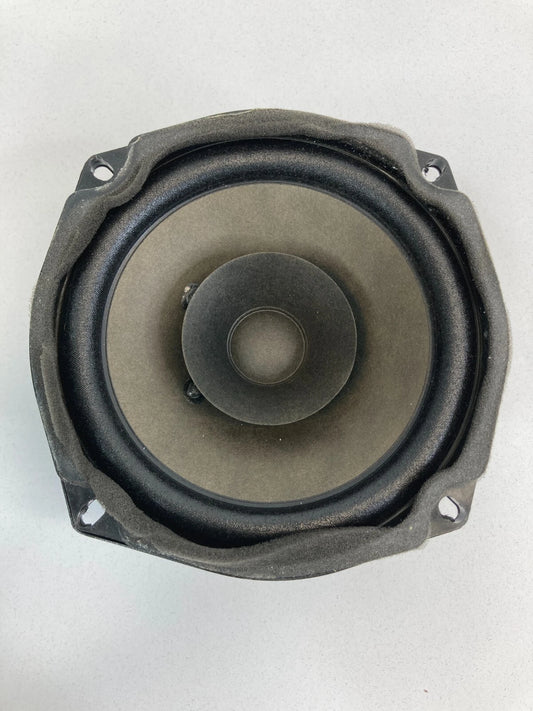 2006-2011 CADILLAC DTS REAR RIGHT PASSENGER SIDE DOOR SPEAKER AUDIO ASSEMBLY OEM