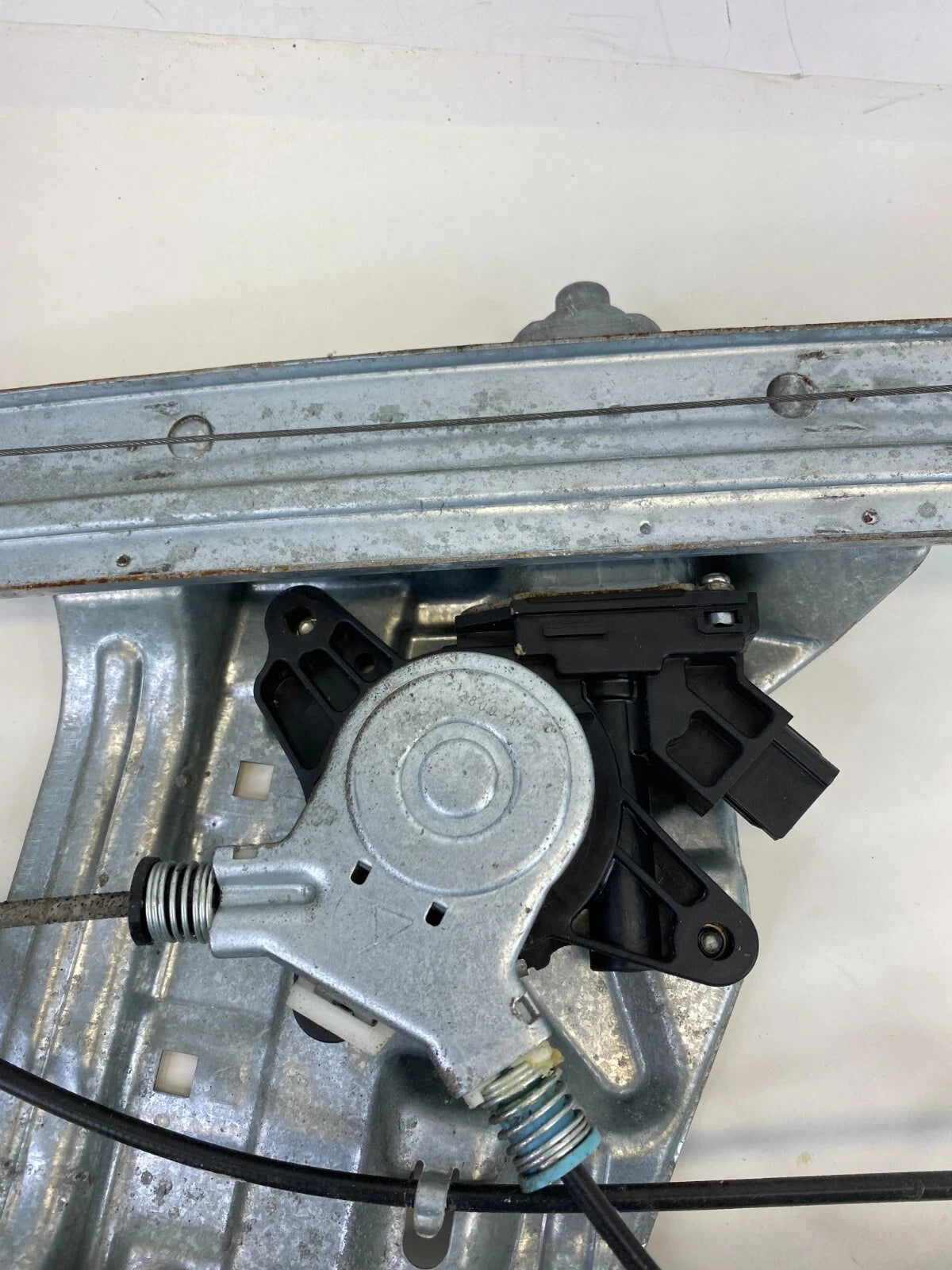 04-12 MITSUBISHI GALANT FR RIGHT POWER DOOR WINDOW MOTOR W/ REGULATOR ASSY OEM