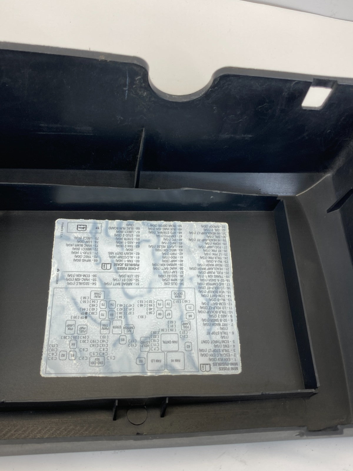 2007-2009 GMC Yukon 5.3L 16V A/T Engine Fuse Relay Box Cover Cap Lid OEM