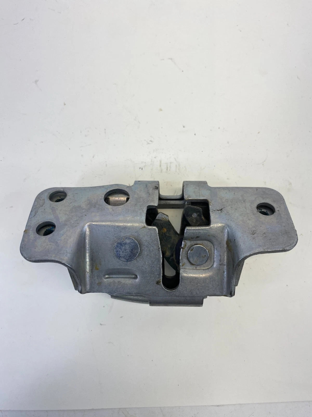 08-16 CHRYSLER TOWN & COUNTRY REAR RIGHT SIDE SLIDING DOOR LOCK LATCH CATCH OEM