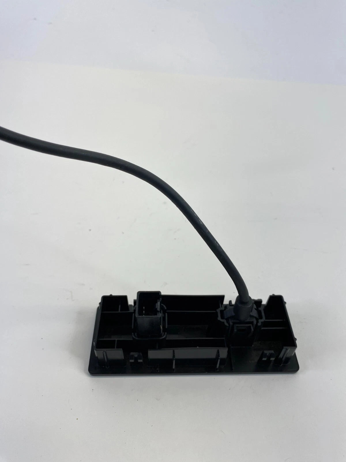 13-16 Ford Fusion Console Audio USB AUX Auxiliary Jack Socket Port DS7T14D202DC