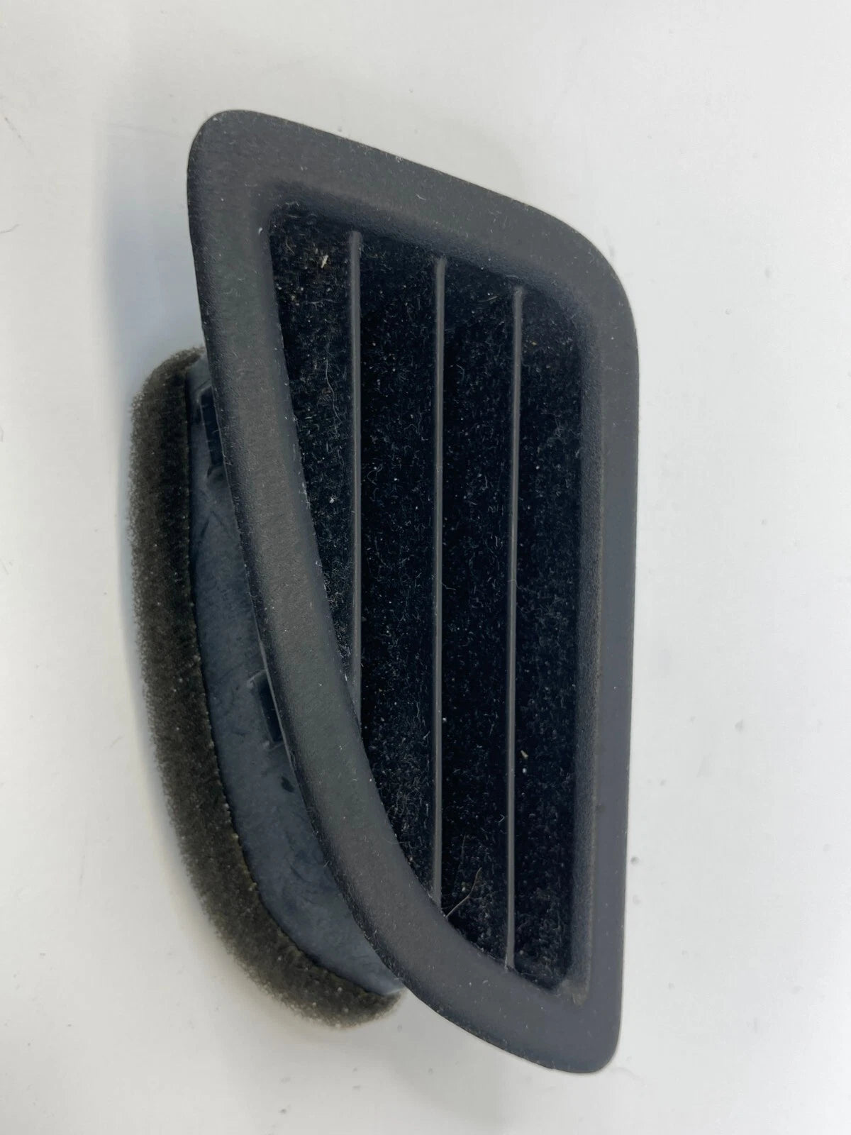 2011-2016 HYUNDAI ELANTRA SEDAN FRONT DASH RIGHT DEFROSTER A/C AIR VENT GRILLE