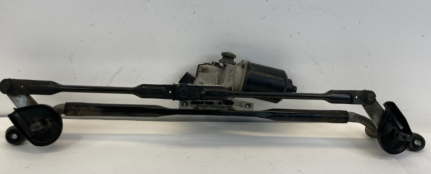 2014-2024 Kia Soul Front Windshield Wiper Motor W/ Linkage 98100-B2000 OEM