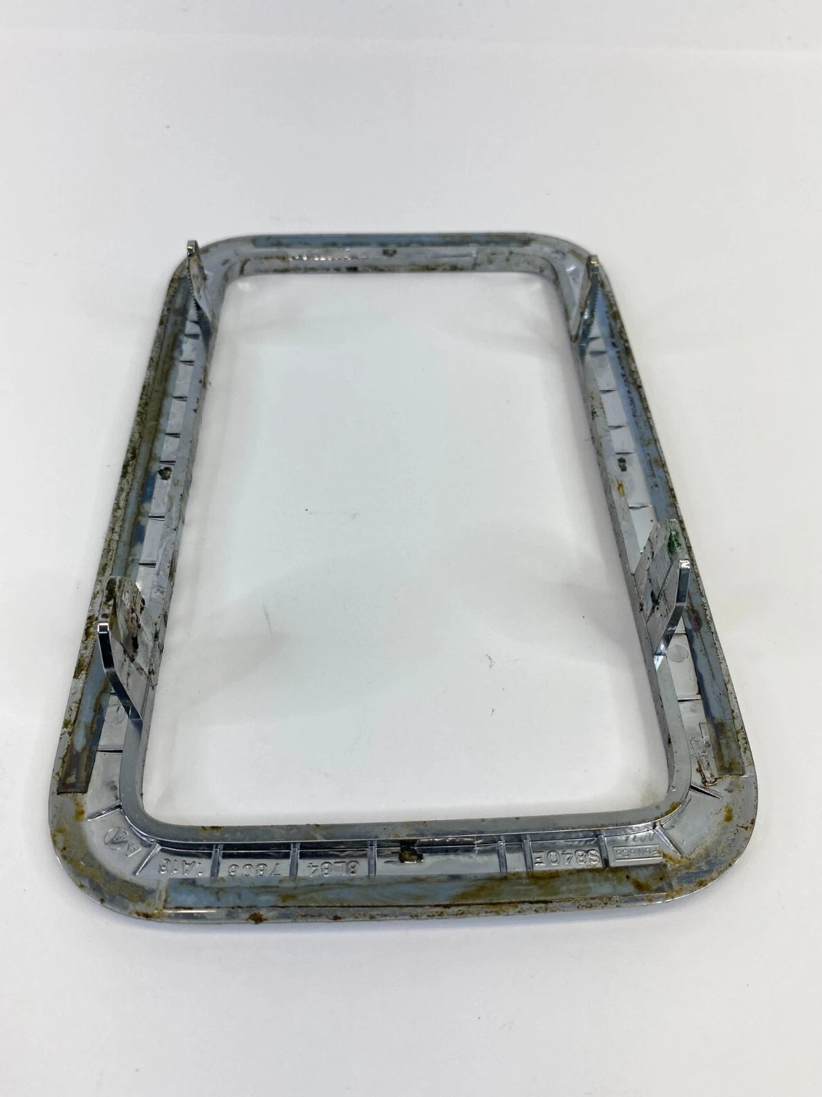 2008-2012 FORD ESCAPE CENTER CONSOLE SHIFTER BEZEL TRIM CHROME 8L84-78061A16