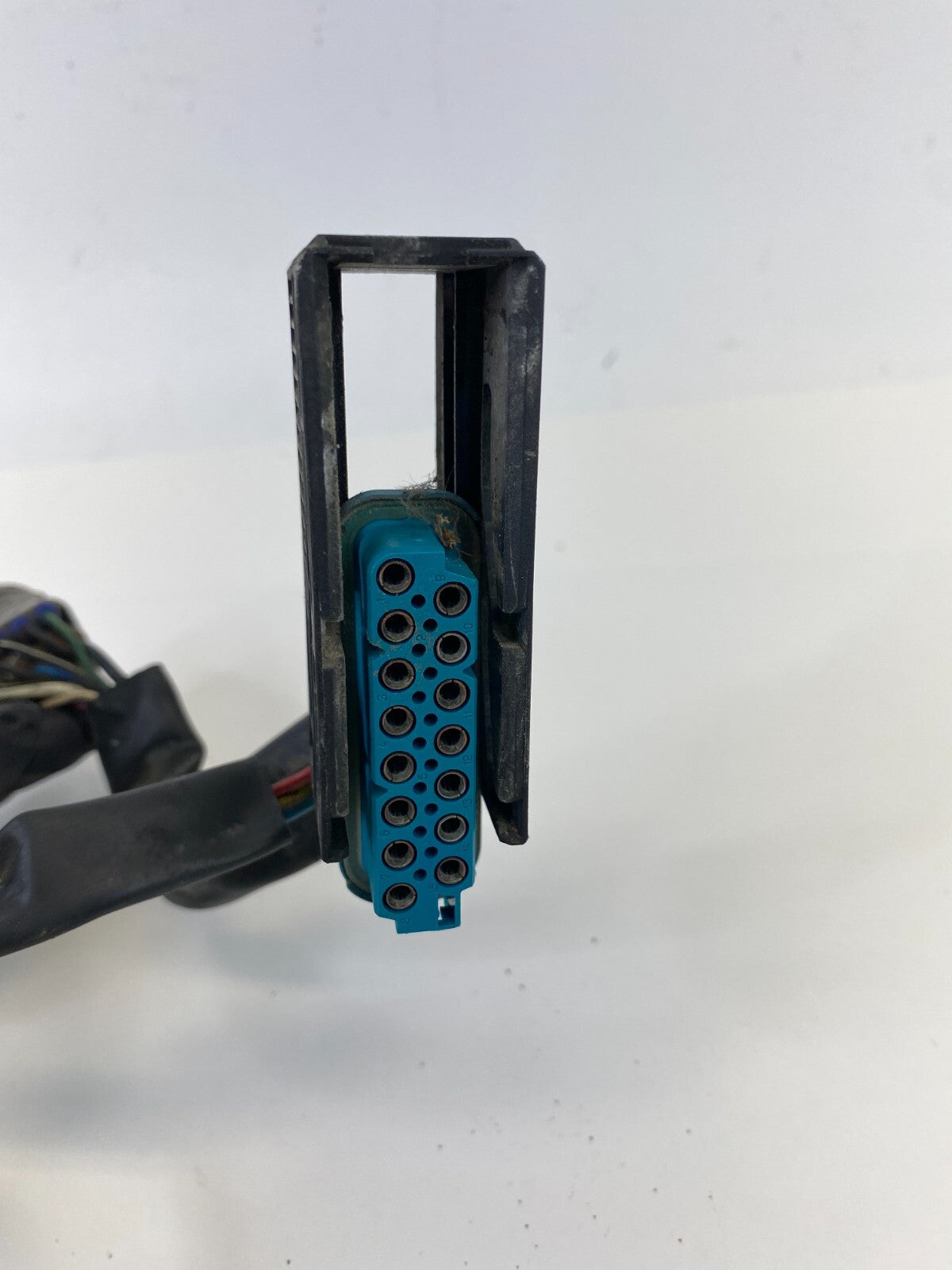 2000-2004 Toyota Avalon 3.0L FWD ABS Anti Lock Brake Plug Relay Connector OEM